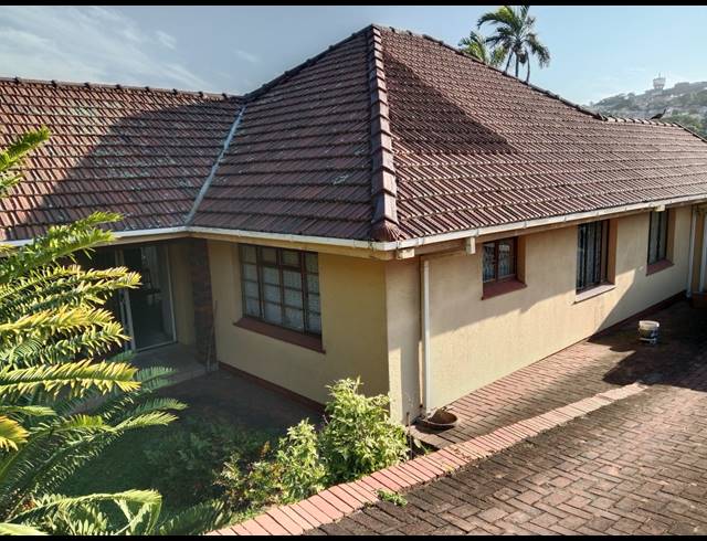 3 BEDROOM HOUSE FOR SALE IN BLUFF